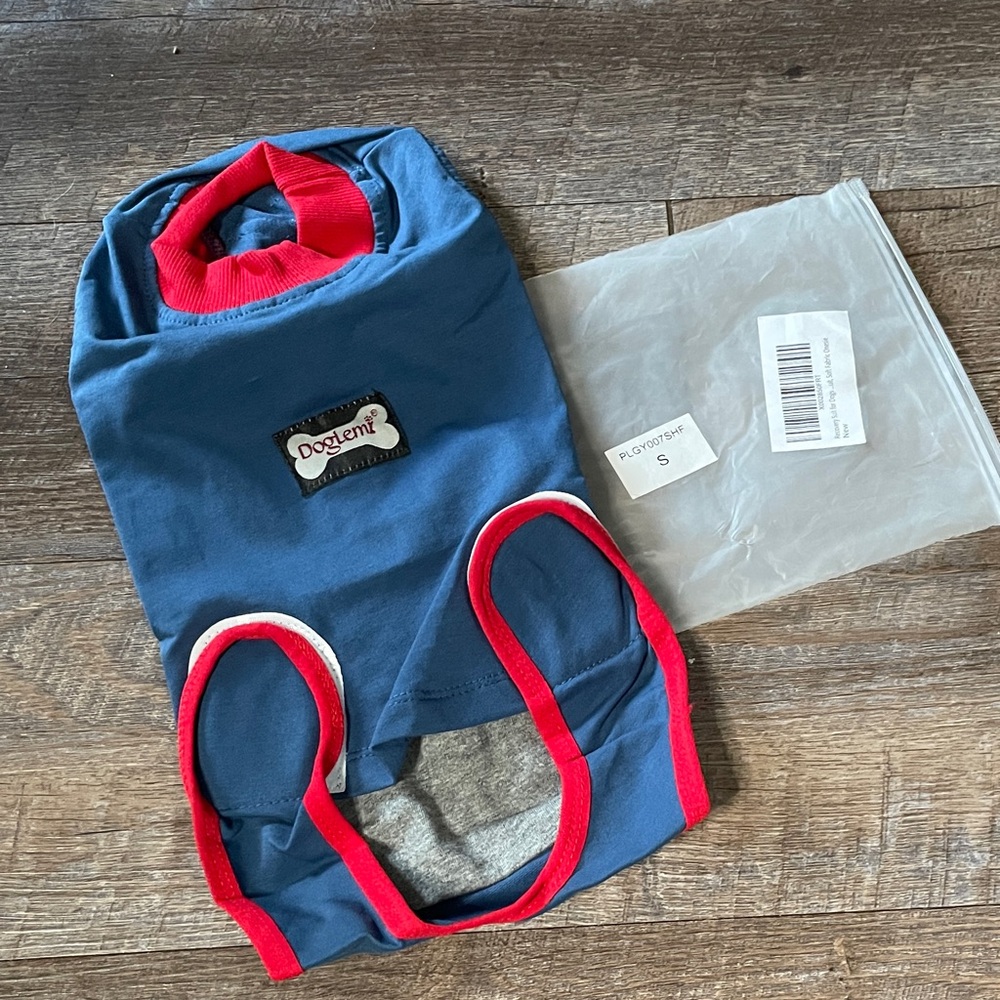 NWT Amazon Dog Recovery Suit